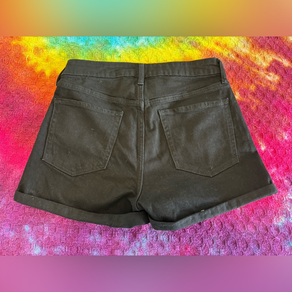Old Navy Black Cuffed Denim Shorts - Picture 2 of 3